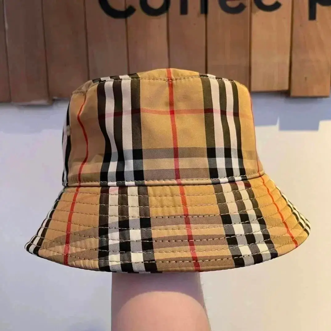 Burberry Hat Cap Gucci Cap 2