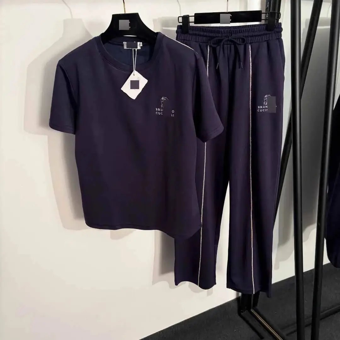 Design Tracksuit 3