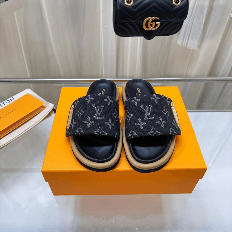 Louis Vuitton Slippers [8 styles]